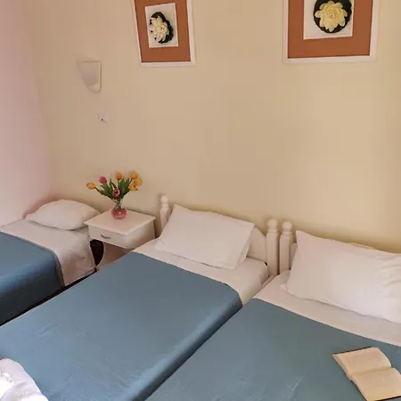 Firefly Georgios 11 コルフ島